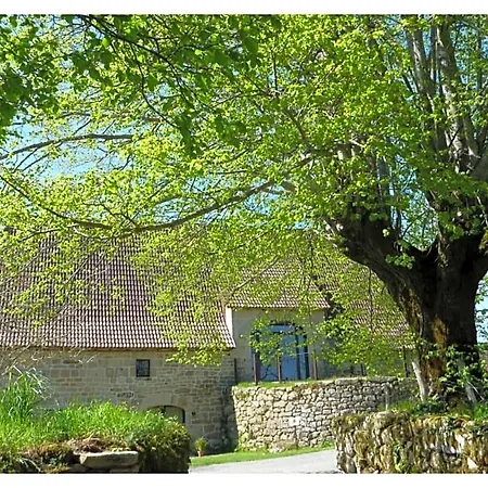 A L'ombre Du Tilleul 3* Comiac